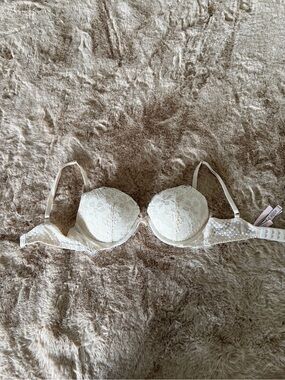 Lace Victoria secret push up bra